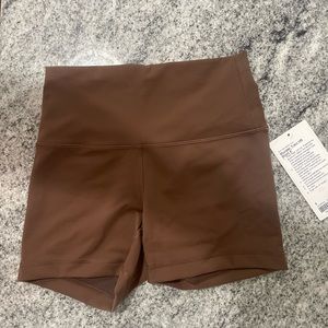 Lululemon Wunder Train HR Short 4” - Size 6 - Java